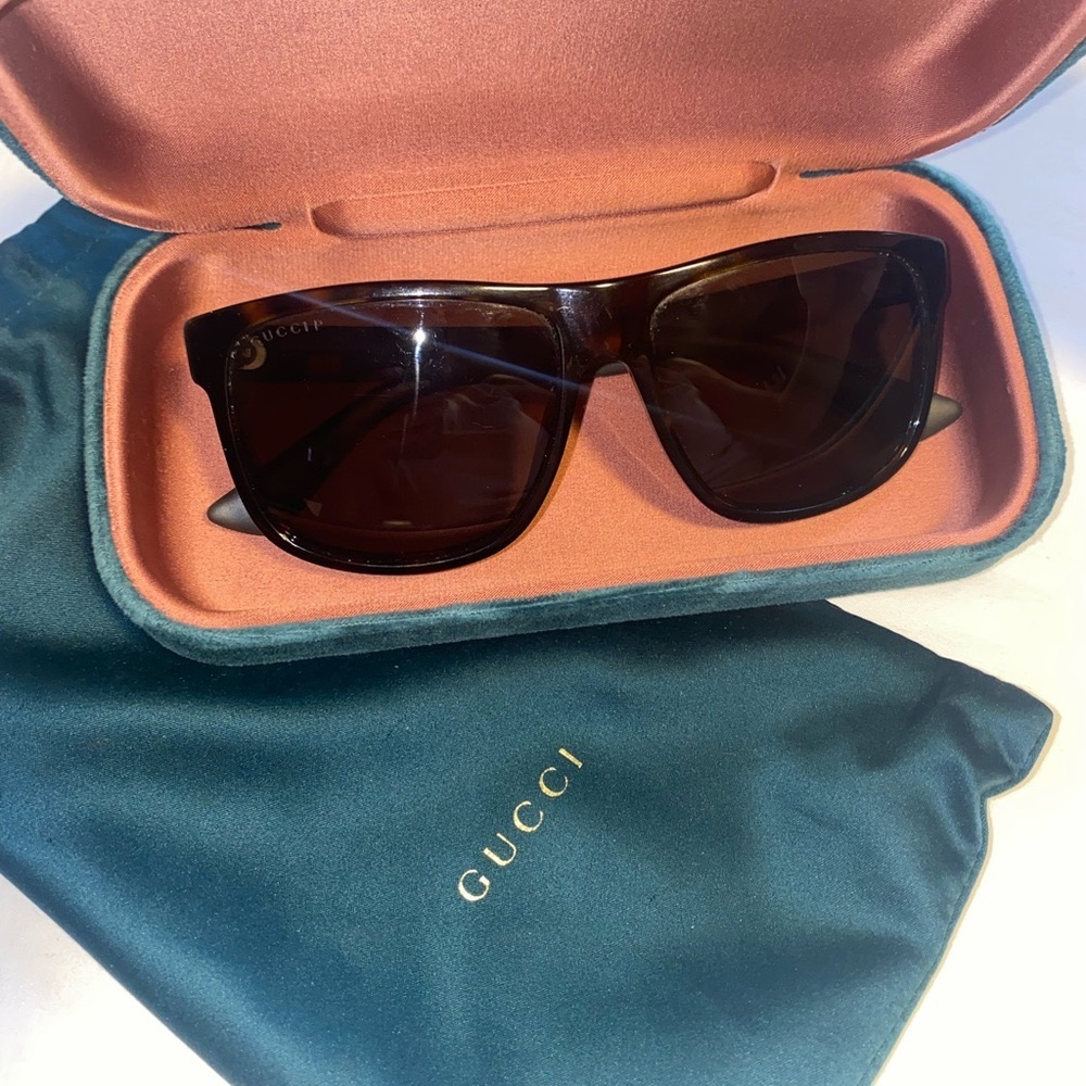 Gucci Polar GG0010S